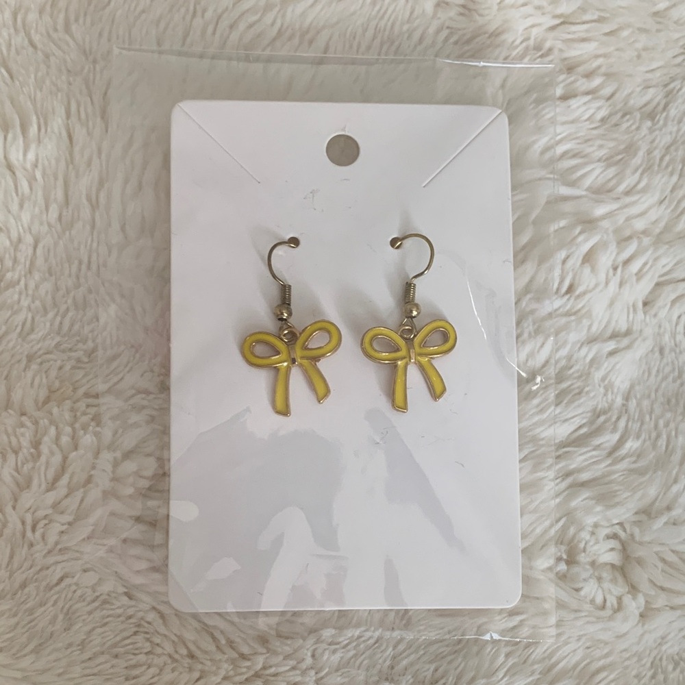 yellow bow earrings!!